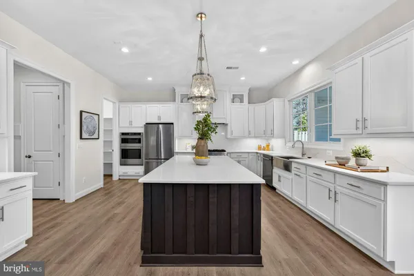 $2,599,900 | 309 Park Street Northeast, Vienna, VA 22180