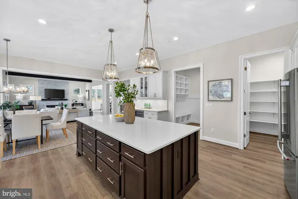$2,599,900 | 309 Park Street Northeast, Vienna, VA 22180