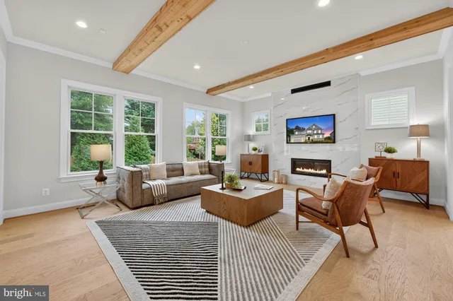 $2,649,900 | 309 Park Street Northeast, Vienna, VA 22180