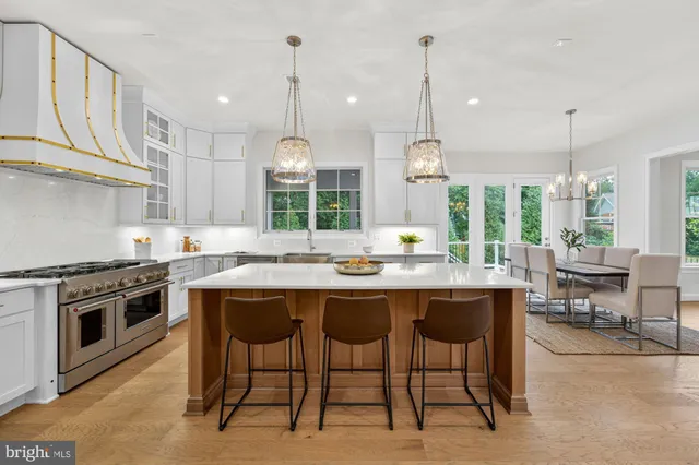 $2,649,900 | 309 Park Street Northeast, Vienna, VA 22180