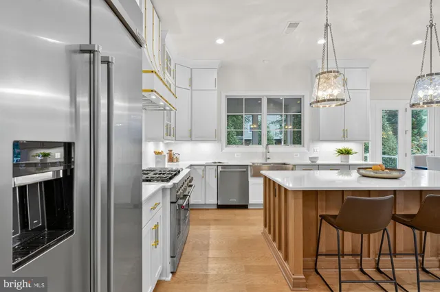 $2,649,900 | 309 Park Street Northeast, Vienna, VA 22180