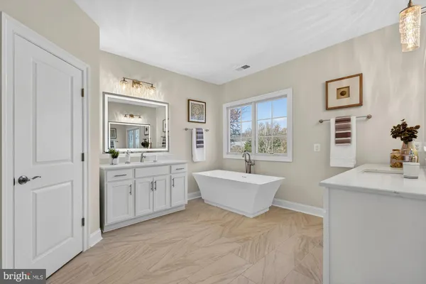 $2,599,900 | 309 Park Street Northeast, Vienna, VA 22180