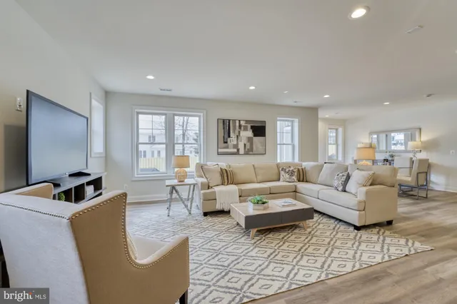 $2,649,900 | 309 Park Street Northeast, Vienna, VA 22180