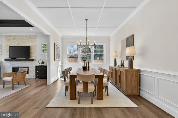 $2,599,900 | 309 Park Street Northeast, Vienna, VA 22180