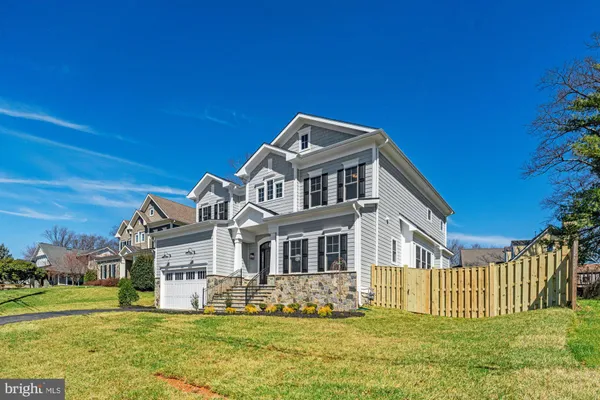 $2,599,900 | 309 Park Street Northeast, Vienna, VA 22180