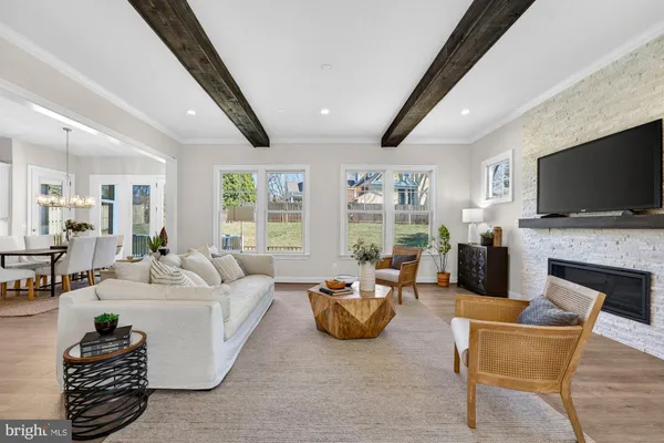 $2,599,900 | 309 Park Street Northeast, Vienna, VA 22180