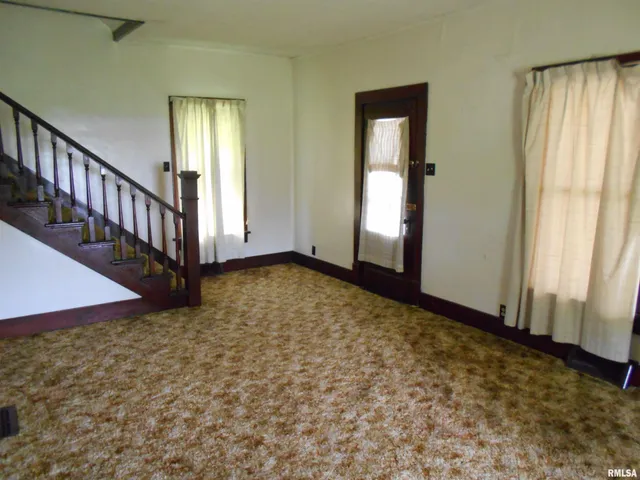 $34,000 | 403 East Woods Street, Avon, IL 61415