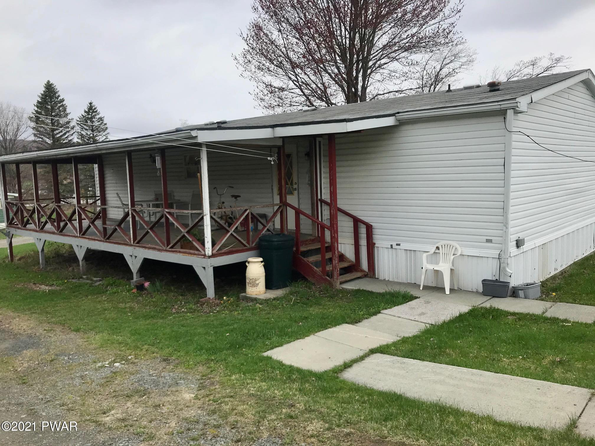 10 Como Road Lakewood, PA 18439 - Photo 29 of 31 back side view