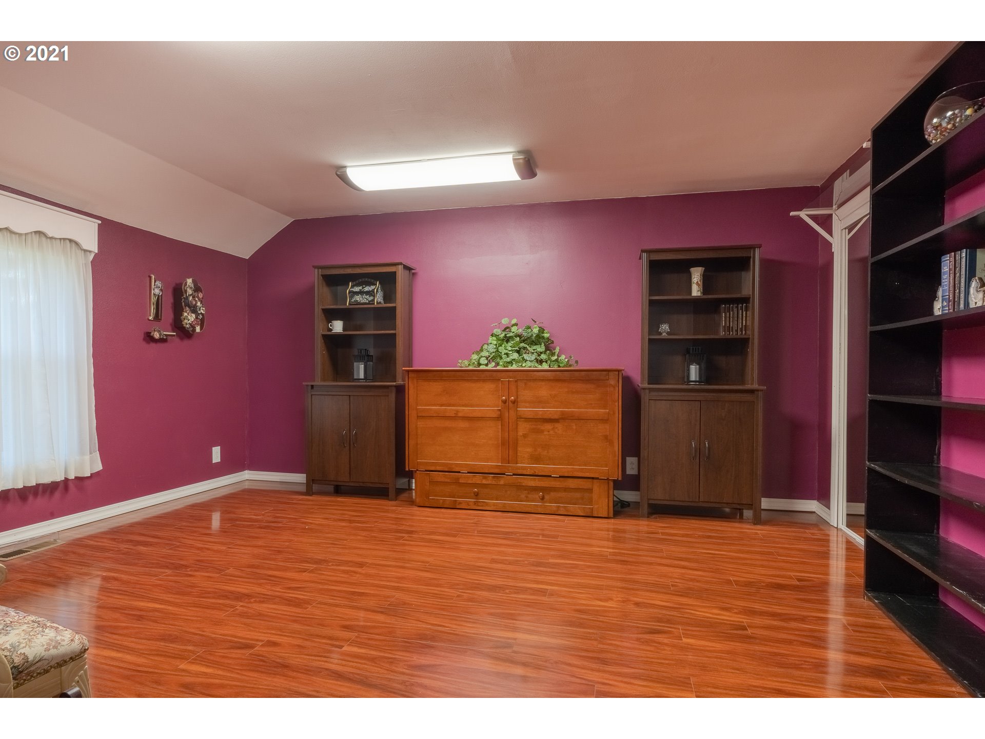 17175 Falls City Road Dallas, OR 97338 - Photo 18 of 32