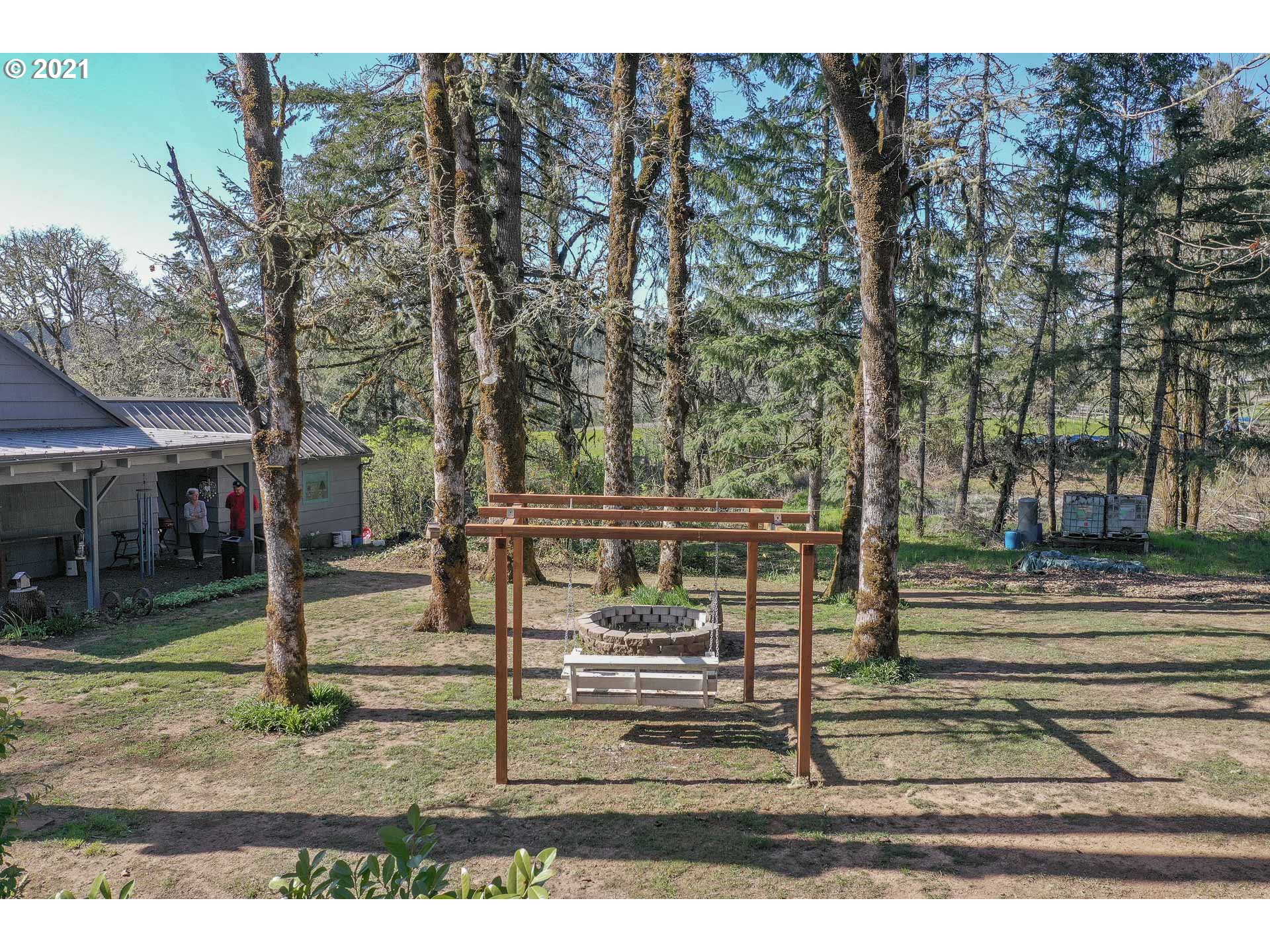 17175 Falls City Road Dallas, OR 97338 - Photo 26 of 32