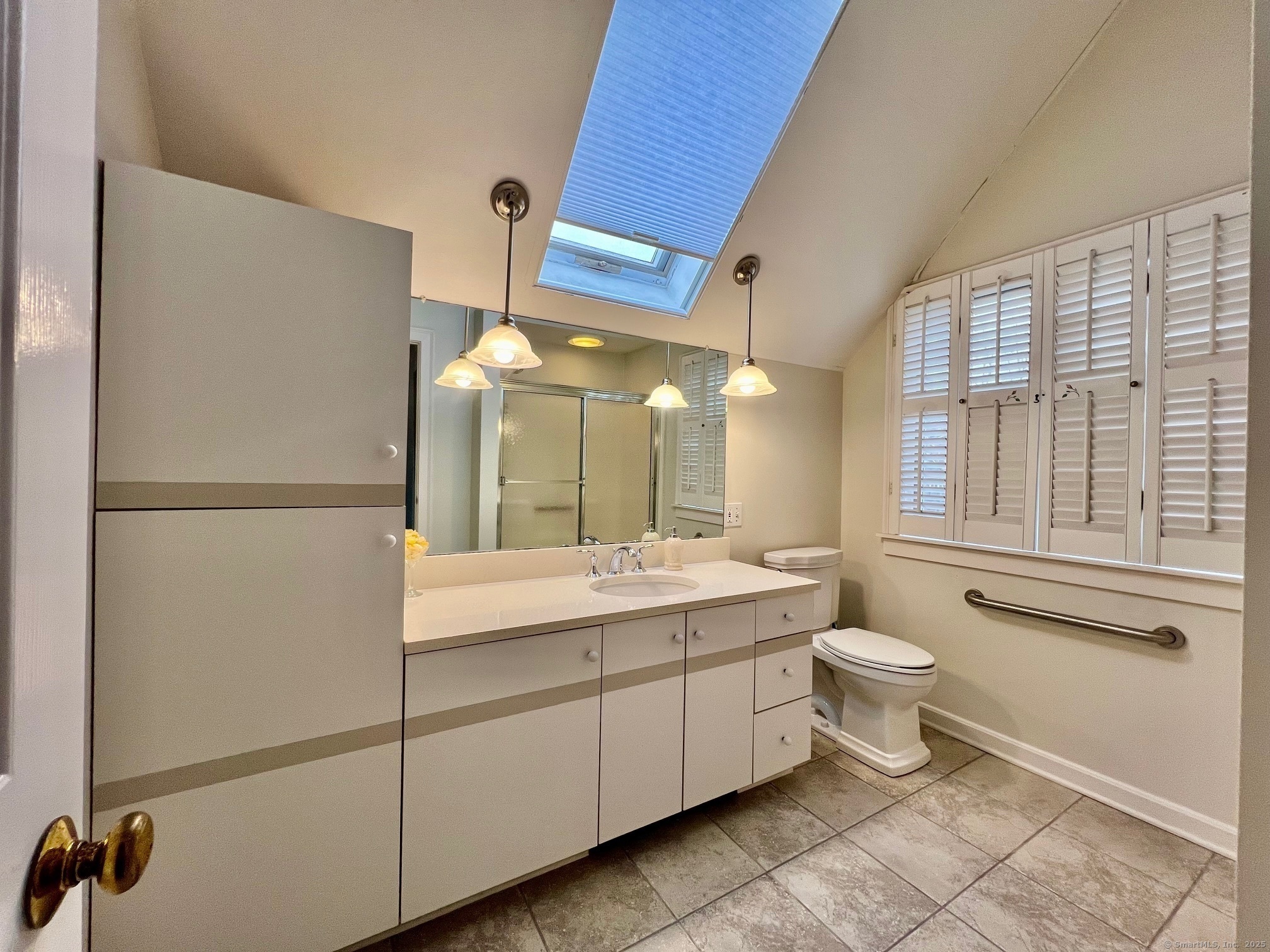 23 Linden Lane Madison, CT 06443 - Photo 20 of 30 Second floor bathroom with tub/shower combination.