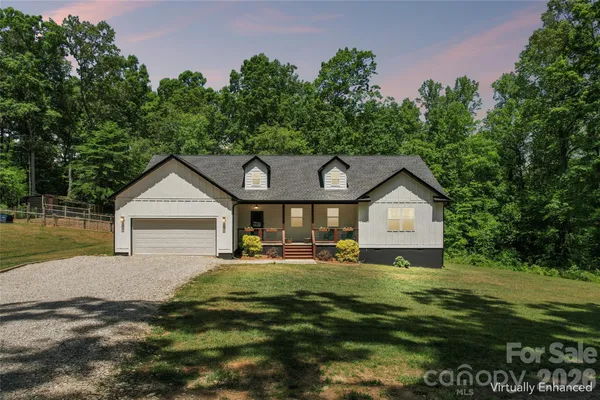 $675,000 | 305 Robinson Avenue, Mount Holly, NC 28120