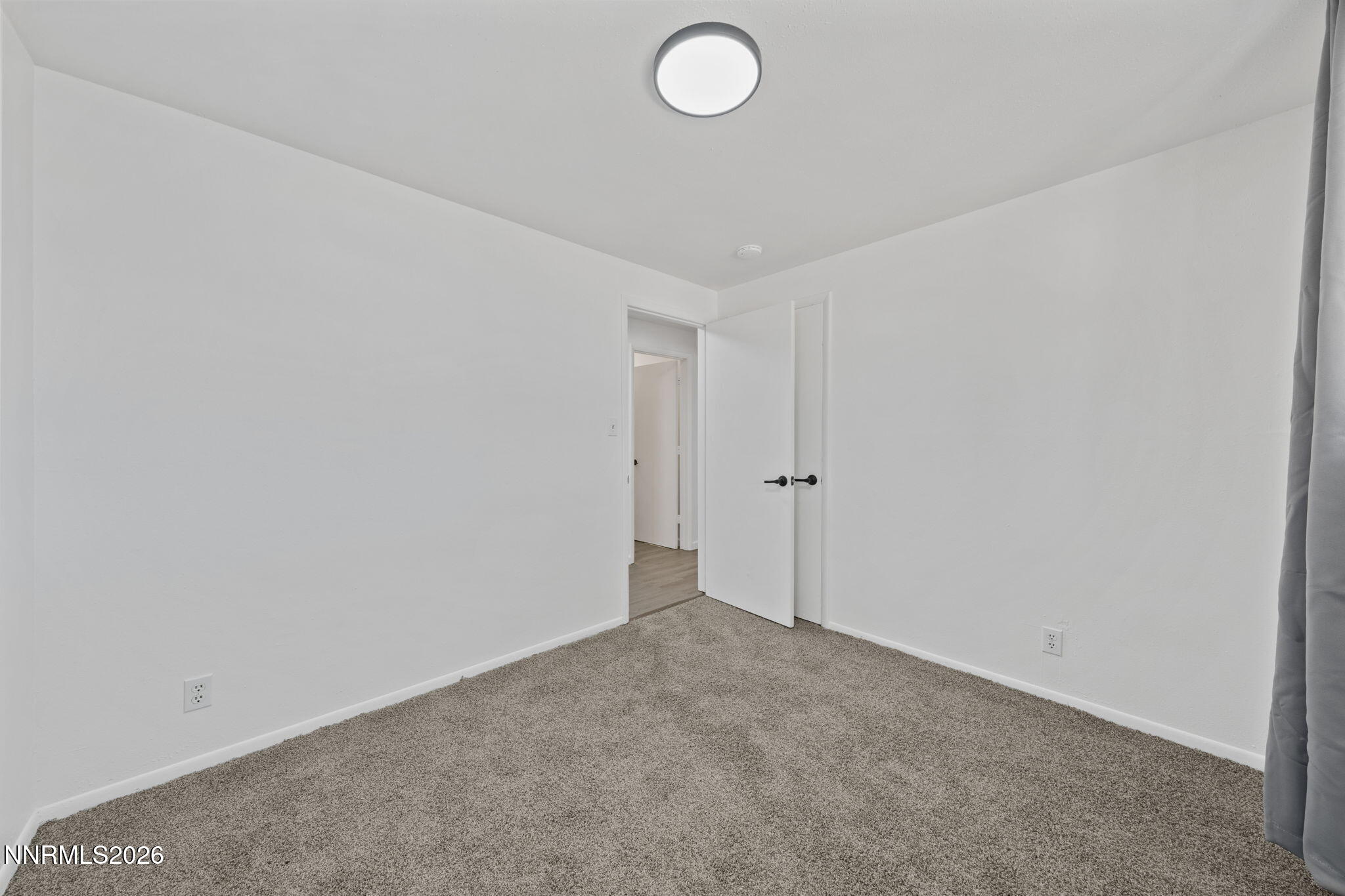 335 McCart Street Fernley, NV 89408 - Photo 29 of 53 33-web-or-mls-A7V02757