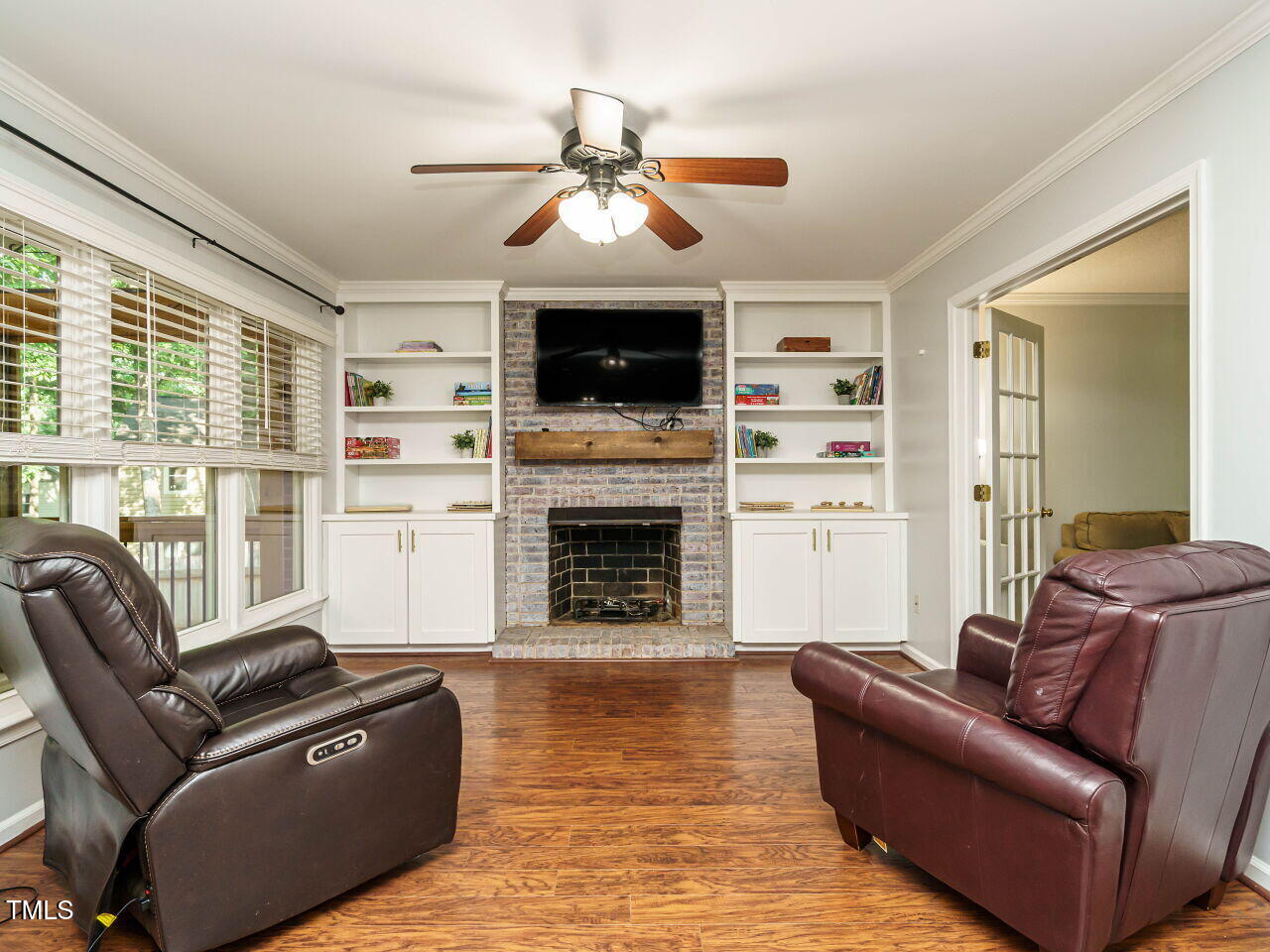 114 Oxpens Road Cary, NC 27513 - Photo 6 of 44 Living Room