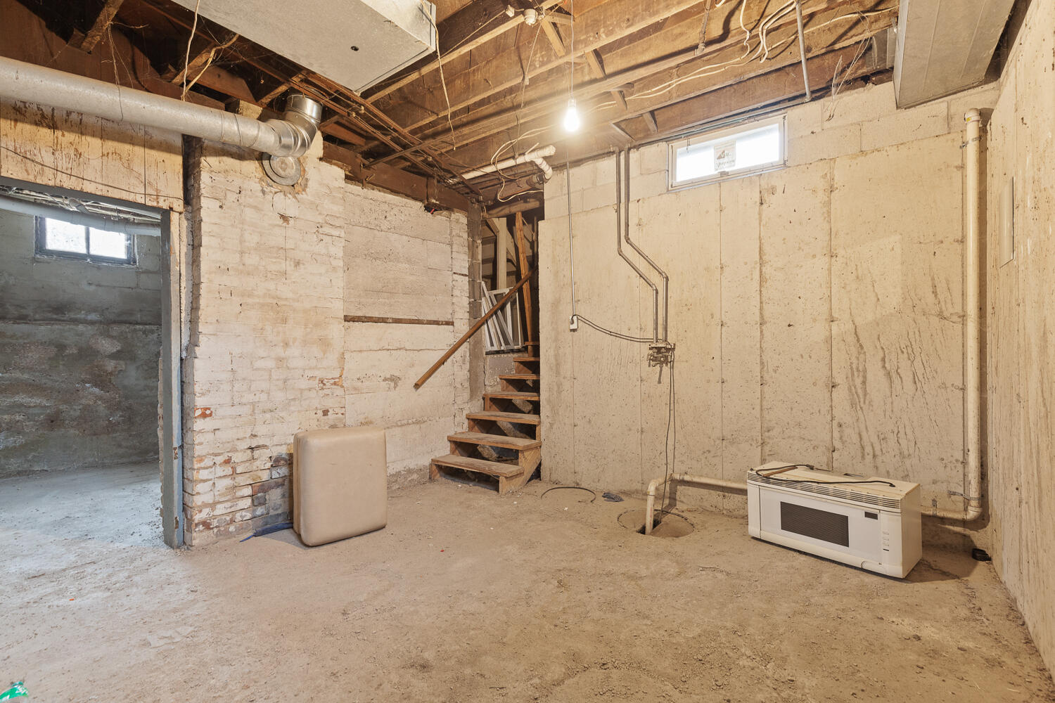 416 Allis Street Adrian, MI 49221 - Photo 34 of 47 416 Allis St - 1028