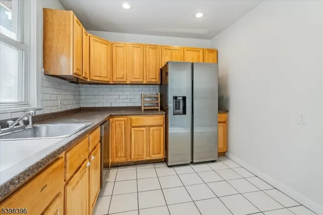 $3,795 | 46 James Street, Unit 2, Montclair, NJ 07042