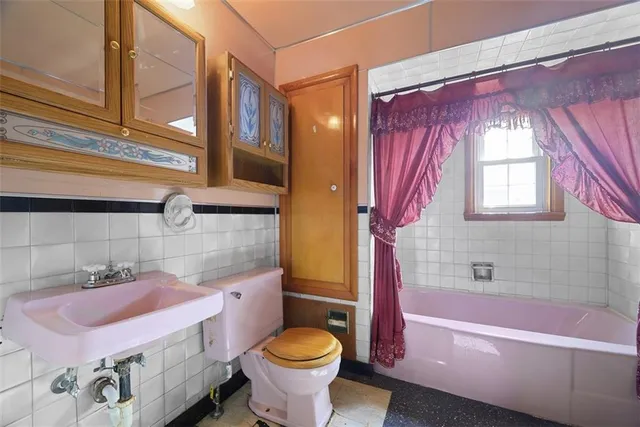 $125,000 | 6102 Roslyn Street, McKeesport, PA 15135