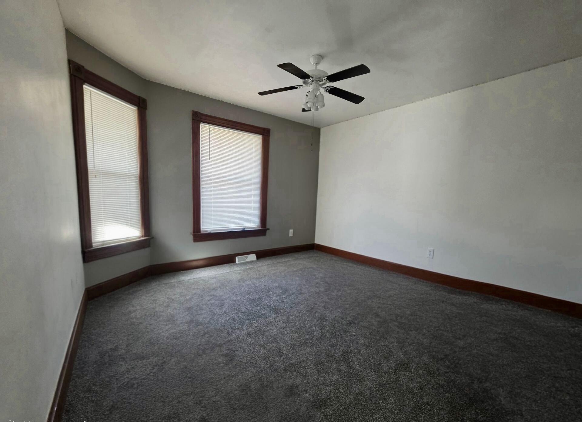 1801 North Wisconsin Street, Unit LOWR Racine, WI 53402 - Photo 6 of 18 Bedroom 1