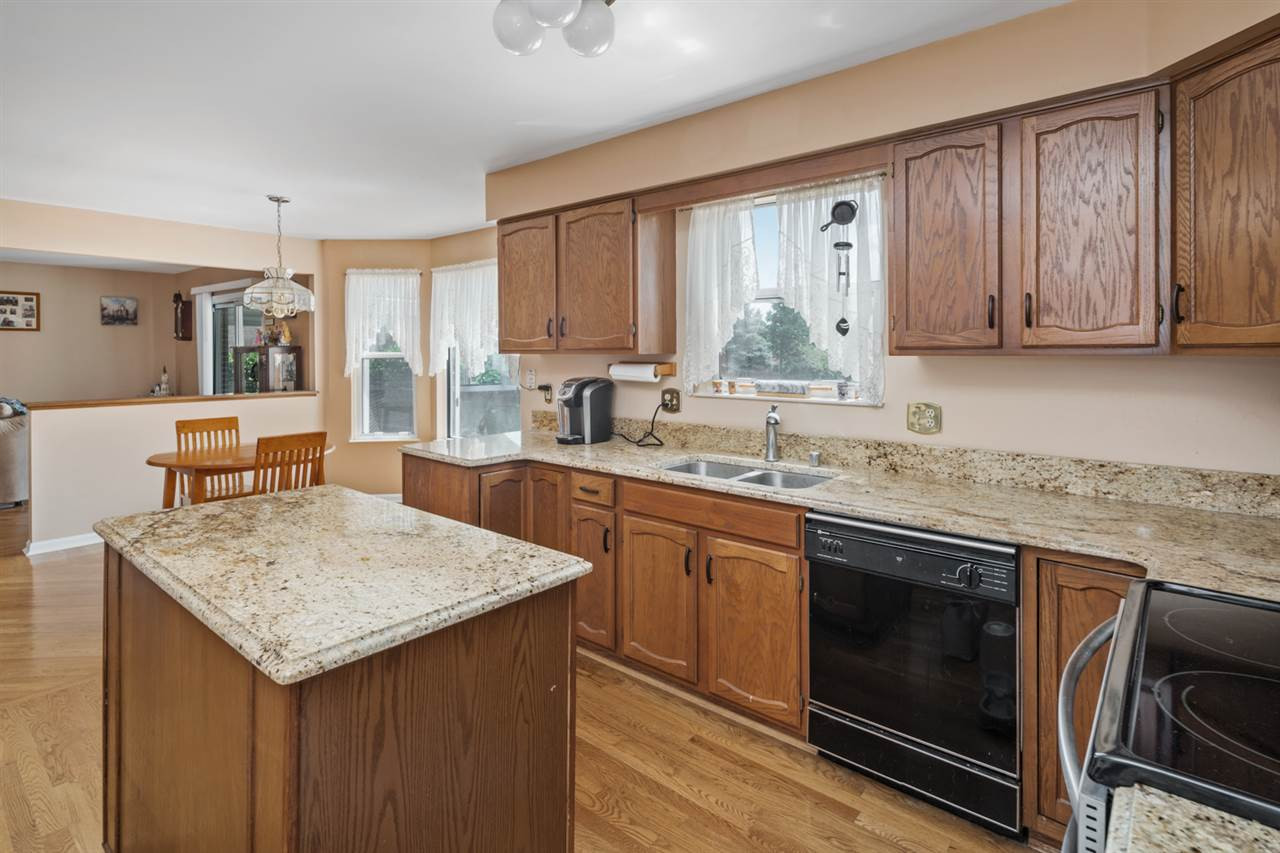 1223 Cayton Road Florence, KY 41042 - Photo 10 of 29 Gallery Image 10