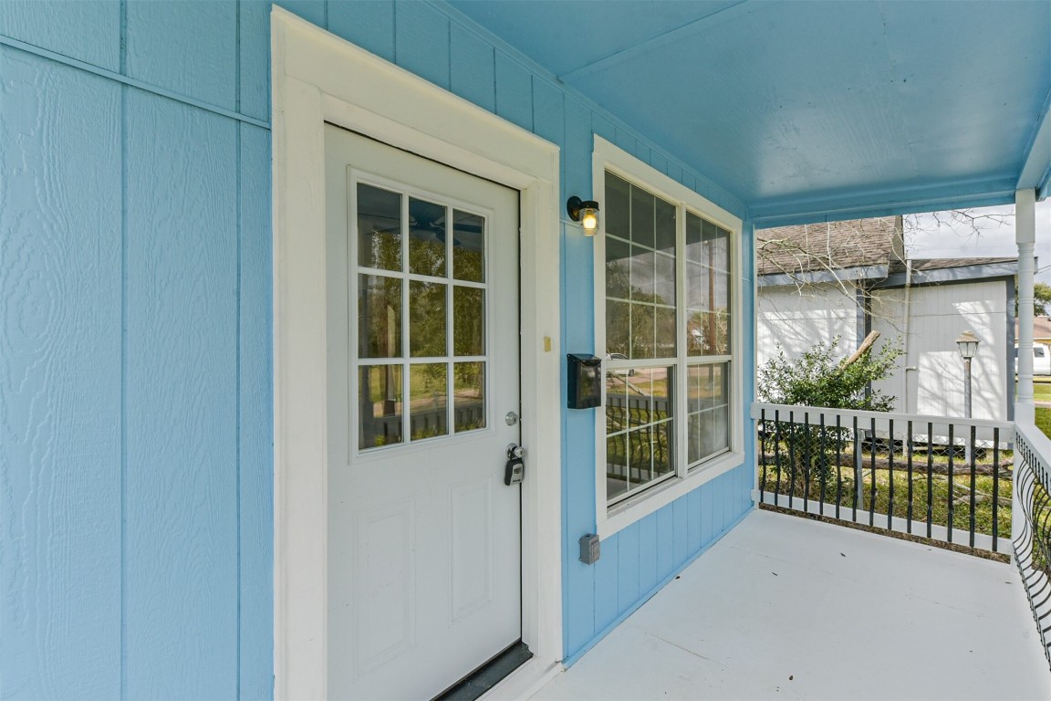 2619 Bellview Street La Marque, TX 77568 - Photo 5 of 46 a view of front door