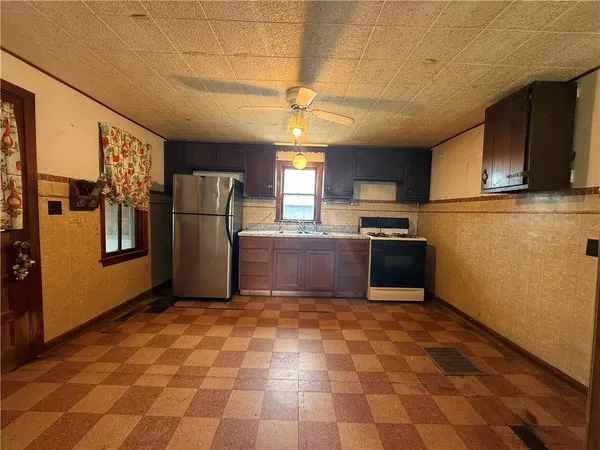 $125,000 | 13371 Highway 7, Mound City, KS 66056