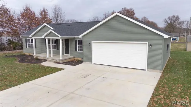 $247,000 | 2315 Karen Street, Vandalia, IL 62471