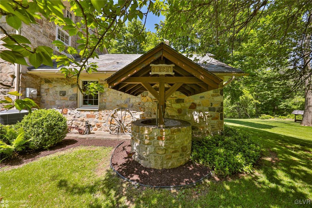 1523 Seidersville Road Bethlehem, PA 18015 - Photo 3 of 50 Gallery Image 3