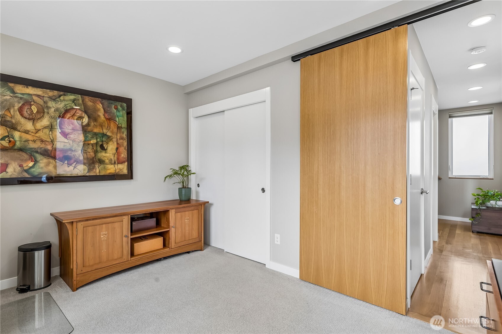 3665 Interlake Avenue North, Unit B Seattle, WA 98103 - Photo 9 of 24