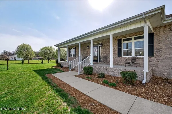 $649,900 | 450 Low Gap Road, Sparta, TN 38583