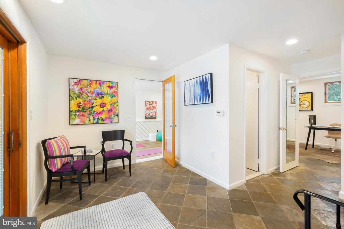 9213 Friars Road Bethesda, MD 20817 - Photo 23 of 30 Gallery Image 23