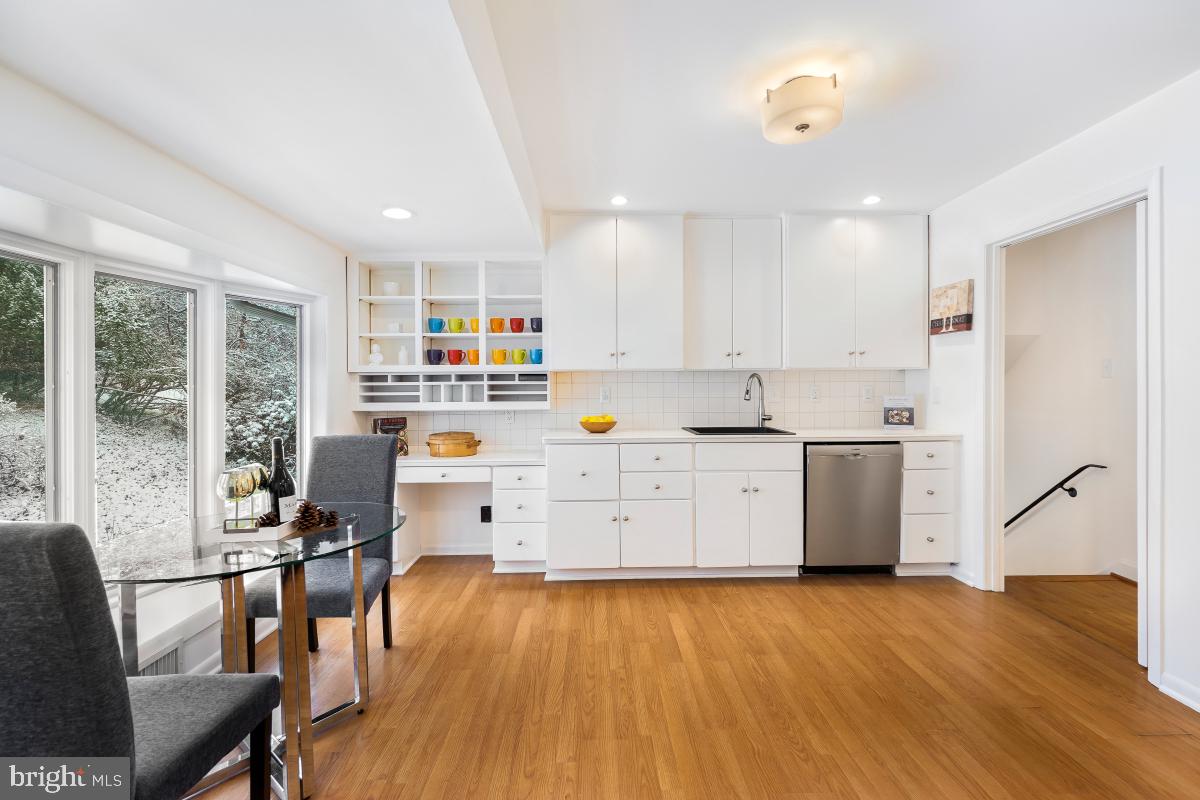 9213 Friars Road Bethesda, MD 20817 - Photo 9 of 30 Gallery Image 9