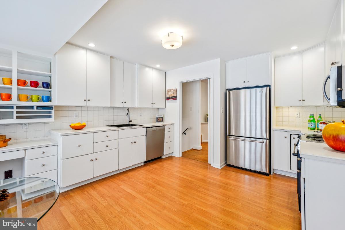 9213 Friars Road Bethesda, MD 20817 - Photo 10 of 30 Gallery Image 10