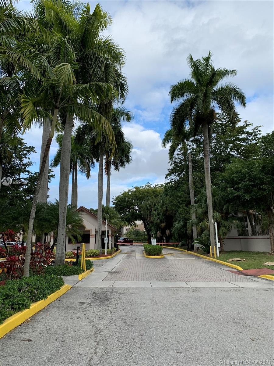9159 Southwest 141st Place, Unit 9159 Miami, FL 33186 - Photo 4 of 28