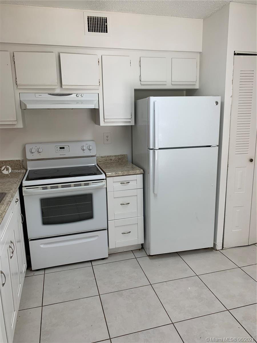 9159 Southwest 141st Place, Unit 9159 Miami, FL 33186 - Photo 7 of 28