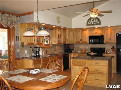 4092 Tank Farm Road Emmaus, PA 18049 - Photo 4 of 28 Gallery Image 4