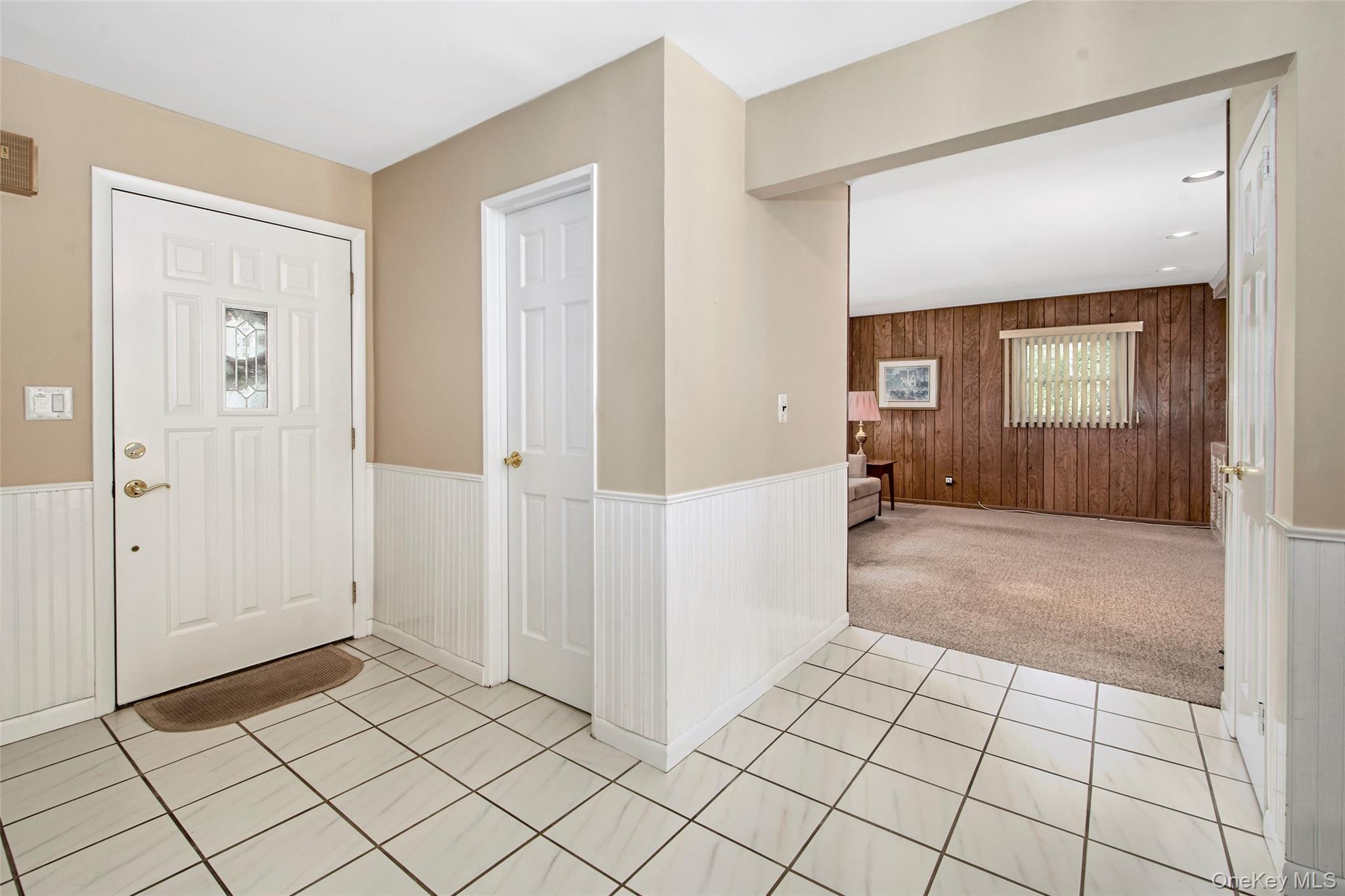3 Bonwit Road Rye Brook, NY 10573 - Photo 4 of 31 Large and welcoming