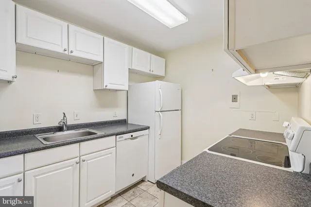 $305,000 | 15004 Candover Court, Unit 278D, Silver Spring, MD 20906