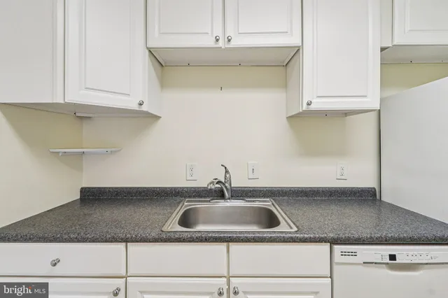 $305,000 | 15004 Candover Court, Unit 278D, Silver Spring, MD 20906