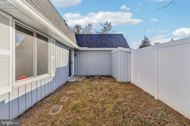 $305,000 | 15004 Candover Court, Unit 278D, Silver Spring, MD 20906