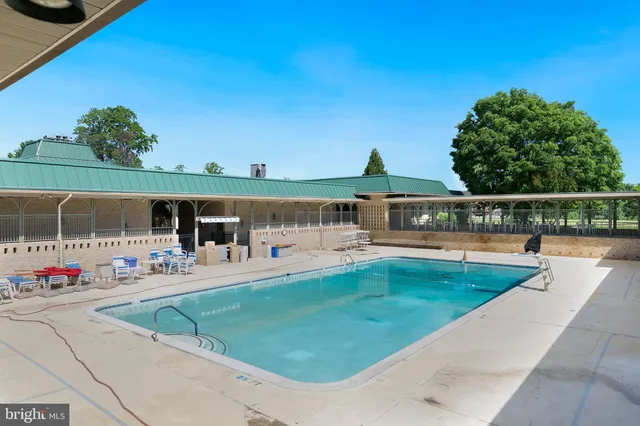 $305,000 | 15004 Candover Court, Unit 278D, Silver Spring, MD 20906