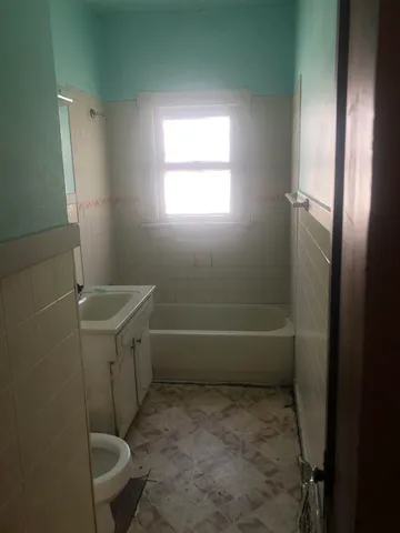 $39,900 | 405 East Ave F Street, Hutchinson, KS 67501