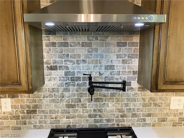 $3,300 | 11752 Del Sur Avenue, Las Vegas, NV 89138