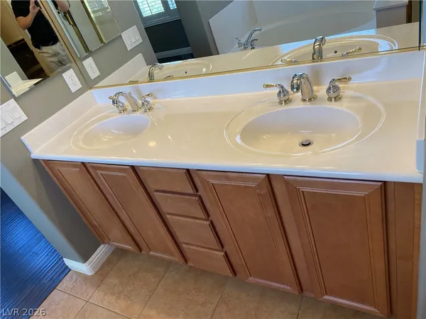 $3,300 | 11752 Del Sur Avenue, Las Vegas, NV 89138