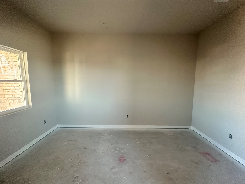 1800 Davee Place Georgetown, TX 78633 - Photo 5 of 32 an empty room with a window