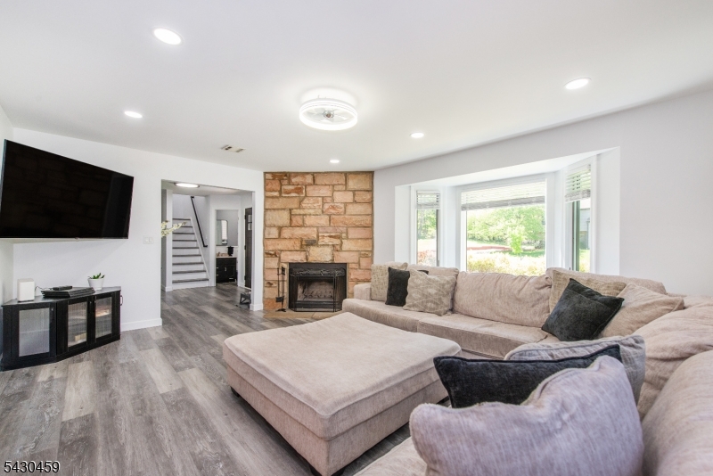 20 Knob Hill Road Hackettstown, NJ 07840 - Photo 14 of 35