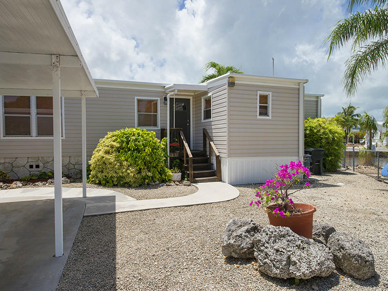 1133 Gulfstream Lane Key Largo, FL 33037 - Photo 13 of 13 Welcome Home!