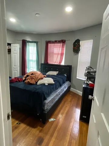 $3,200 | 593 Park Street, Unit 2, Boston, MA 02124