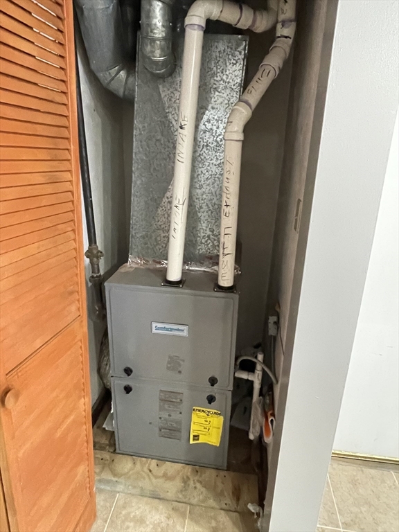 593 Park Street, Unit 2 Boston, MA 02124 - Photo 14 of 17