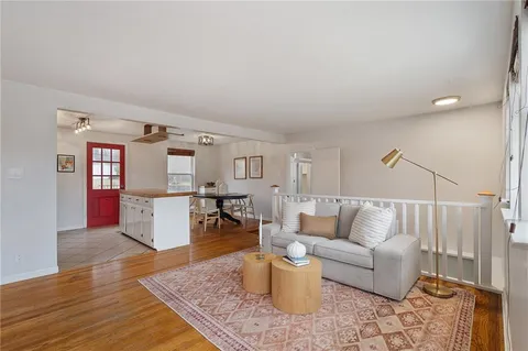 $265,000 | 8656 Sleepy Hollow Road, Kansas City, MO 64114