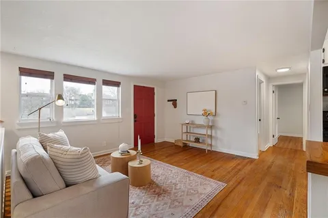 $265,000 | 8656 Sleepy Hollow Road, Kansas City, MO 64114